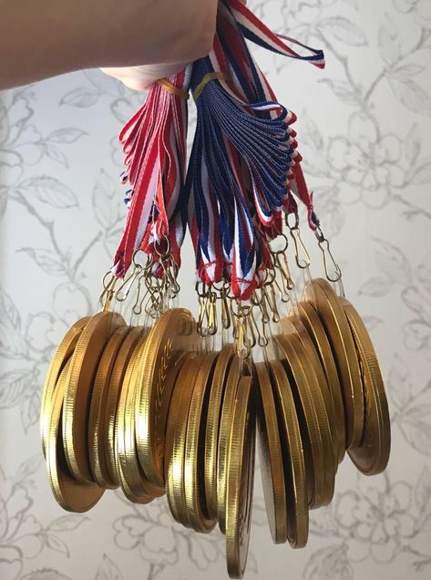 Chocolate Medals, Golden Chocolate, Nike Aesthetic, Swimming Medals, Vision Board Pics, Sports Medals, Manifesting Vision Board, Vision Board Goals, Vision Board Photos