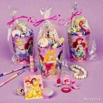 @AranzaDrive ❁ Disney Princess Party Favors, Gallery Party, Disney Princess Theme, Princess Crowns, Birthday Crowns, Disney Princess Birthday Party, Princess Theme Birthday, Princess Theme Birthday Party, Donna Dewberry