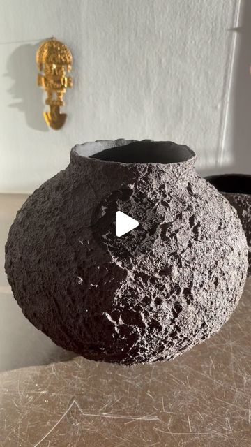 Enriqueta Cepeda on Instagram: "Moon jars in sunlight
.
.
.
.
.
#ceramique#keramik#ceramics#pottery#ceramica#keramikk#poterie#contemporaryceramics#interiordesign#moonjars #coilpot#coiled#coilbuilt#ceramicartist#studioceramics#homedecor #ceramicvessel#ceramicvase#coiledceramics #amphora#interiorart#scandinaviandesign#swedishdesign#texturedceramics" Moon Jars Ceramics, Moon Jars, Moon Jar, Coil Pots, Ceramic Texture, Clay Work, Diy Pottery, February 3, Ceramics Pottery