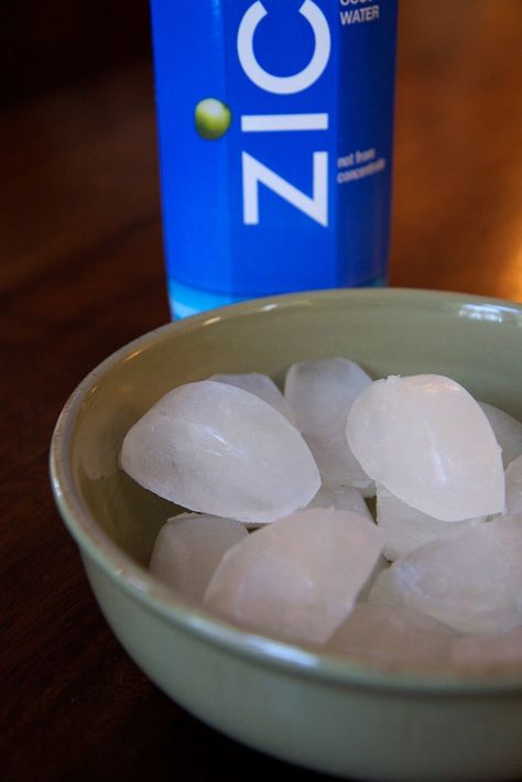 Coconut Water Ice Cubes Frozen Ice, Water Ice, Popsugar Fitness, Smoothie Drinks, Ice Cubes, Coconut Water, Popsugar, Om Nom, Me Time