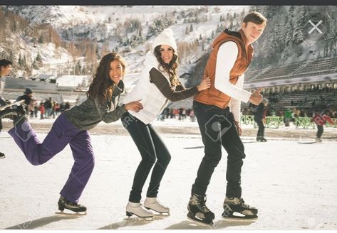 Outdoor Ice Rink, Stock Photos Funny, Winter Photoshoot, Ice Rink, Fall Photoshoot, Winter Activities, Wedding Photoshoot, Funny People, Ice Skating