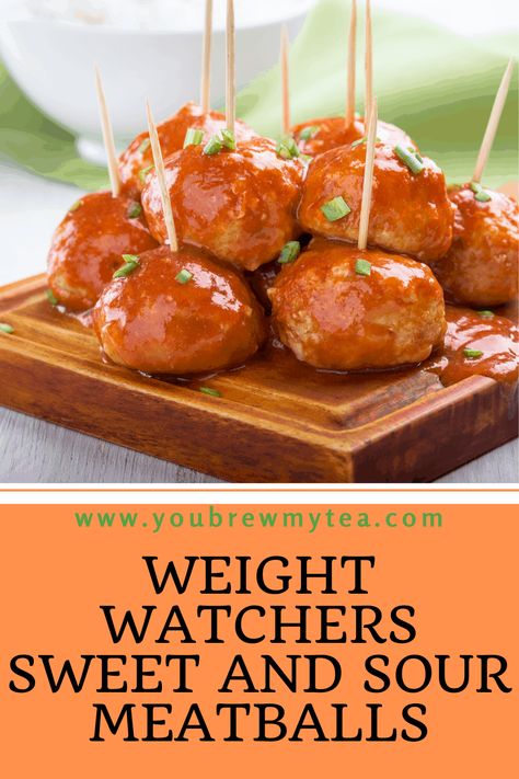 Weight Watchers Meatballs, Weight Watchers Meatball Recipe, Ww Appetizers, Weight Watchers Appetizers, Weight Watchers Recipe, Sweet And Sour Meatballs, Weight Watchers Snacks, Appetizer Meatballs, Crock Pot Meatballs