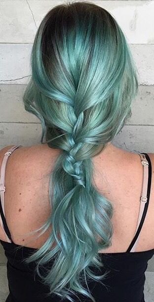 This shade of blue is perfectly balanced with sea foam green Sea Foam Hair Color, Seafoam Hair, Sea Blue Hair Colour, Seafoam Green Hair, Sea Green Hair Colour, Greenish Blue Hair Color, Teal Hair, Favorite Hairstyles, Seafoam Green