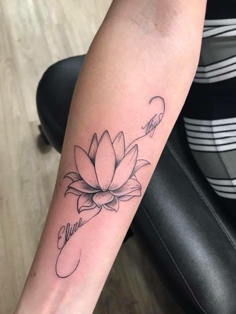 Lotus Flower With Name Tattoo, Lotus Name Tattoo, Lotusblume Tattoo, Small Lotus Tattoo, Inner Forearm Tattoo, Tattoos With Kids Names, Inner Forearm, Petite Tattoos, Forearm Tattoo Women