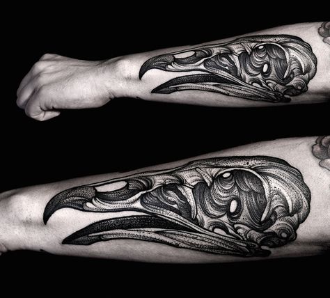 Kamil_Czapiga_2014_Tattoo_392 Vulture Skull, Tattoo 2015, Polish Tattoos, Skull Hand Tattoo, Animal Skull, Black Birds, 3d Tattoos, Skull Tattoo Design, Skull Hand