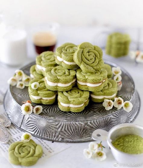 Matcha Baked Goods, Matcha Pastries, Healthy Baking Alternatives, Matcha Desserts, Hi Tea, Matcha Dessert, Matcha Cookies, Spring Baking, Cookie Sandwiches