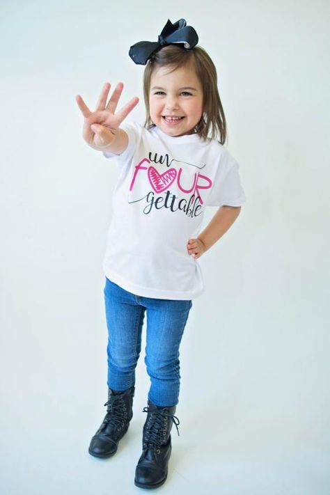 4th Birthday Pictures, Toddler Photos, Birthday Quotes Funny, Fourth Birthday, Birthday Chalkboard, Birthday Photography, Barbie Party, Birthday Pictures, Birthday Photoshoot