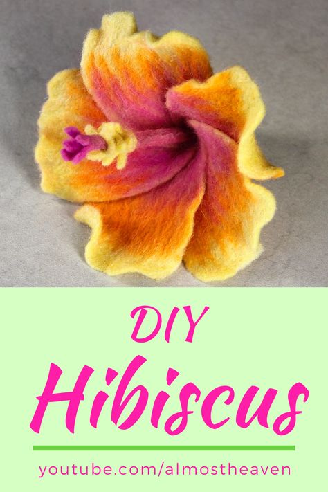 Felt Tropical Flowers, Felt Hibiscus Flower, Felt Hibiscus Flower Diy, Summer Felt Crafts, Calypso Cosplay, Diy Hibiscus Flower, Felt Flower Diy, Felting Flowers, Felt Plants