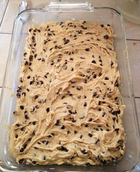 Whenever there is some sort of school party, potluck, holiday gathering, etc…I love to make these Chocolate Chip Cookie Bars.  I was first introduced to this classic recipe when I lived in Connecticut, by a mom who had been making these since her children were just toddlers.  After trying the cookie bars, I begged her for the...Read More » Chocolate Chip Pudding, Chocolate Chip Pudding Cookies, Chocolate Chip Bars, Pudding Cookies, Oatmeal Chocolate Chip, Oreo Recipes, Chocolate Chip Cookie Bars, Choc Chip Cookies, Oatmeal Chocolate