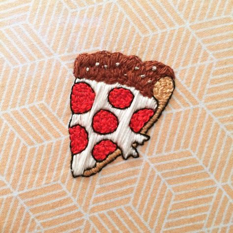 Pizza Embroidery, Patch Sewing, Knot Tying, Sewing Fashion, Pizza Slice, Tie Knots, Snack Time, A A, Knot