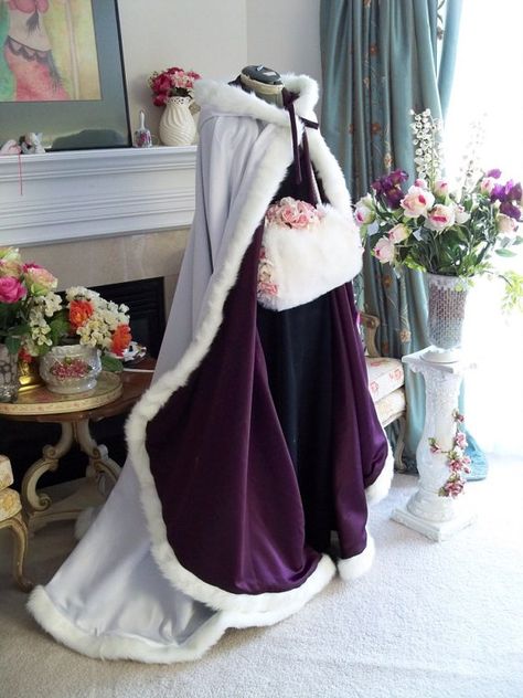 Winter Wedding Cape, Bridal Capes, Princess Cape, Winter Cloak, Purple Cape, Wedding Cloak, Purple Wedding Dress, Winter Bride, Bridal Wrap