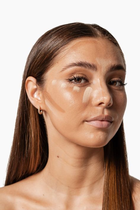 Contoured Face, Warm Makeup, How To Apply Bronzer, Makeup Contouring, Concealer Contour, Colour Correcting, Latest Makeup Trends, Clean Beauty Products, Concealer For Dark Circles