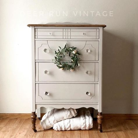 Cream Painted Dresser Ideas, Paint Colors For Dressers Ideas, Cream Color Dresser Painted Furniture, Traditional Dresser Makeover, Taupe Painted Dresser, Cream Dressers Bedroom, Cream Painted Dresser, Beige Dresser, Dresser And Vanity