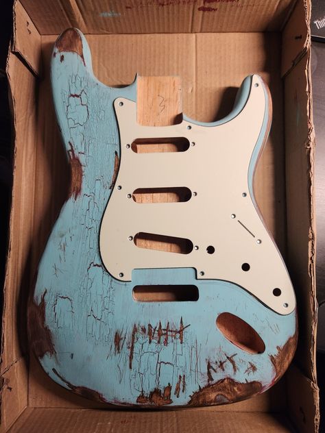 Fender Relic, Relic Guitar, Girl Motivation, Fender Strat, Fit Girl Motivation, Guitar Body, Fender Stratocaster, Guitar Design, Fit Girl