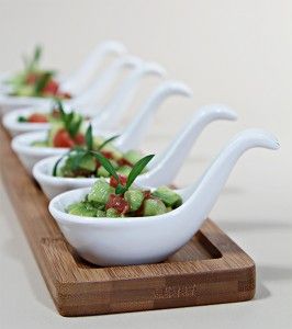 Appetizer spoons Appetizer Spoons, Chilled Soup, Mini Appetizers, Tasting Party, Food Platters, Food Presentation, Touch Of Class, Iftar, Food Plating