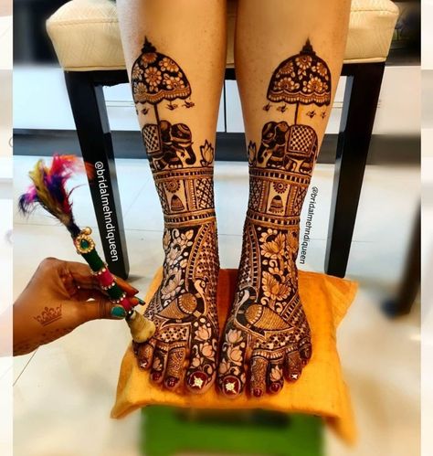 Bride Mehendi Design Bridal Leg, Bridal Leg Mehendi Designs Wedding, Legs Mehndi Design For Bride, Legs Mehndi Design Bridal Unique, Bridal Mehndi Latest Design, Bridal Leg Mehendi Designs Latest, Bridal Mehendi Legs Designs, Legs Bridal Mehndi Designs, Bridal Mehndi Legs Design