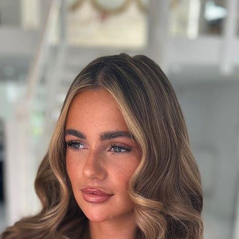 LAUREN ✨ on Instagram: "Waves with straight ends on my little @ell3na_x 💗" Straight Hair With Waves At The End, June 15, Hair, On Instagram, Instagram