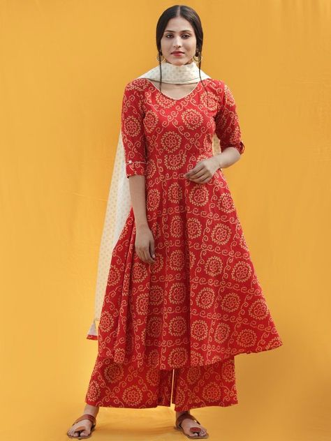 Bandhani Dress Pattern, Kurta Poses, Indian Styling, Jaipuri Kurti, Anarkali Kurta Set, Upcycle Dress, Kurta Set With Dupatta, डिजाइनर कपड़े, Patiyala Dress