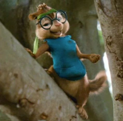 Simon And Jeanette, Beautiful Wallpapers For Iphone, Alvin And The Chipmunks, Chipmunks, Tumblr Funny, Beautiful Wallpapers, Live Action, Photo Cards, I Am Awesome