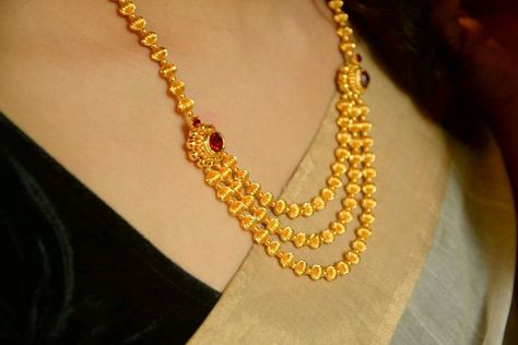 Gold Necklace Indian Bridal Jewelry, Layered Chain, Gold Jewelry Stores, Wedding Jewellery Collection, Gold Bride Jewelry, Gold Jewelry Simple, Gold Fashion Necklace, Bridal Gold Jewellery Designs, Gold Jewellery Design Necklaces