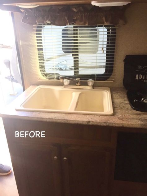 DIY Almost No-Sew Curtains for RV or Travel Trailer – The Family Glampers Rv Diy Curtains, No Sew Rv Curtains Diy, Travel Trailer Window Coverings, Diy Camper Curtains No Sew, Camper Curtains Diy Travel Trailers, Trailer Curtains Ideas, Travel Trailer Curtain Ideas, Diy Rv Window Coverings, Camper Window Treatments Diy