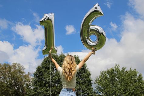 #photoshoot #photography #pictures #16 #sweetsixteen #balloons #numberballoons #birthday #birthdaypictures #sixteen Balloon Photo Shoot, Bday Balloons, Balloons Pictures, Balloon Photo, Birthday Balloons Pictures, Photo Shoot Ideas, Happy Bday, Number Balloons, Birthday Pictures