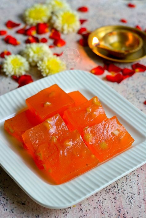 Super quick recipe to make Karachi Halwa, also known as Bombay Halwa with detailed step-wise pictures. Make this simple yet amazing sweet easily at home! Easy Halwa Recipe, Bombay Halwa, Wise Pictures, Aloo Paratha Recipe, Desi Desserts, Diwali Recipes, Aloo Paratha, Self Saucing Pudding, Orange Food Coloring