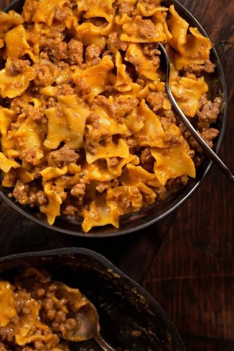 Beef Noodle Skillet, Ground Beef Egg Noodles, Beef Egg Noodles, Noodle Recipe, Pioneer Woman Recipes, Beef And Noodles, Beef Casserole, Skillet Meals, Beef Dinner