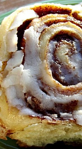 Amish Cinnamon Rolls ❊ Schoolhouse Cinnamon Rolls, Amish Cinnamon Rolls Recipes, Old West Cinnamon Rolls Recipe, Mrs Winners Cinnamon Rolls Recipe, Sweet Rolls Recipe Sticky Buns, Amish Baking Recipes, Amish Recipes Dessert, Cinninom Rolls, Amish Cinnamon Rolls Homemade