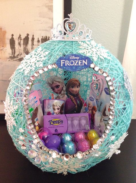 Frozen string easter basket I made for my daughters friends String Easter Basket, Wicker Easter Basket, Unique Easter Baskets, Creative Easter Baskets, Easter Basket Ideas, Kids Easter Basket, Unique Easter, Easter Basket Diy, Easter Crafts For Kids