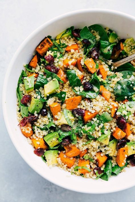 Sweet Potato And Quinoa, Sweet Potato Quinoa Salad, Salad Coleslaw, Salad Kale, Roasted Sweet Potato, Kale Soup, Quinoa Salad Recipes, Lemon Vinaigrette, Salad With Sweet Potato