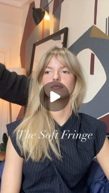 Roxy Estella Stylist on Instagram: "The Soft Fringe. 

Soft pieces in the centre and curtained edges - it is a good starting point to delve into the world of fringes. 

The soft fringe is to cut with the intention of growing into something that you will also love just as much throughout the year. 

Tip 1 - use a tiny bit of product and use padded clips to air dry or diffuse to get the most out of your natural texture. 

Tip 2 - As the hair gets longer in a few months, use rollers in the front pieces and enjoy a more 70s curtain look." Fringe Before And After, Fringe Styling, Growing Out Fringe, Front Pieces, Soft Fringe, Fringe Fashion, Natural Texture, Roxy, Air Dry