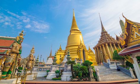 Shwedagon Pagoda #Thailand #Thai #temple #Bangkok #architecture #building #gold #720P #wallpaper #hdwallpaper #desktop Bangkok Attractions, Shwedagon Pagoda, Thailand Honeymoon, Wat Pho, Rayong, Ko Samui, Grand Palace, Chiang Rai, Romantic Retreat