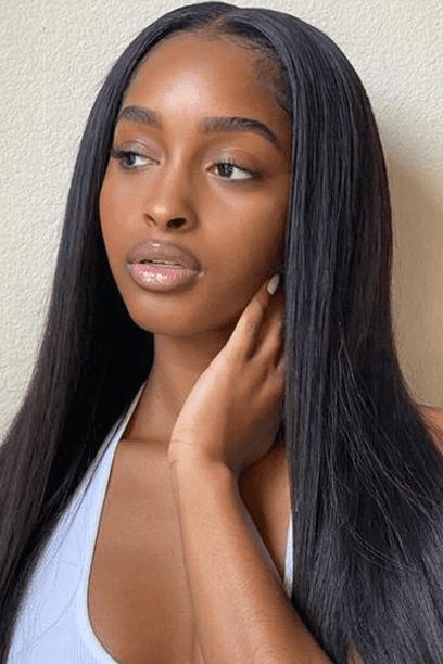 natural black hairstyles, afro hair elegance, black hair beauty Sleek Hair Straight, Simple Straight Hairstyles, Straight Hair Black Women, Natural Straight Hairstyles, Straight Hairstyles For Black Women, Easy Straight Hairstyles, Straight Hairstyle, Hair Black Women, Natural Straight Hair