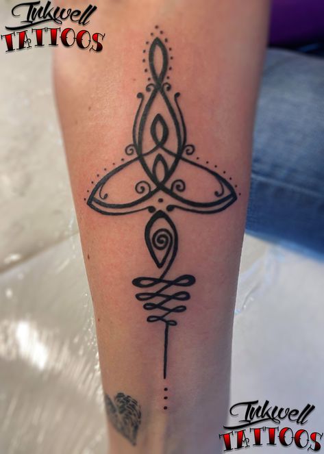 Veronica Tattoo, Celtic Mother Tattoos, Celtic Motherhood Tattoo, Unique Tattoos With Meaning, Celtic Tattoo For Women, Motherhood Tattoos, Twin Tattoos, Wrist Tattoo Ideas, Animal Tattoo Ideas