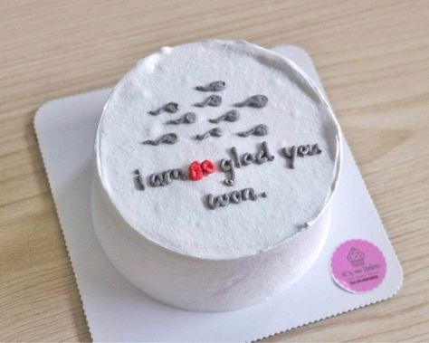 Funny Bday Cakes For Boyfriend, Birthday Cake Boyfriend Ideas, Funny 20 Birthday Cakes, Birthday Cake Funny Quotes 19, Funny Lunchbox Cake, Boyfriend Birthday Cake Ideas Funny, Boyfriends Birthday Cake, Funny Cakes For Boyfriend, Birthday Cake Writing Ideas Funny