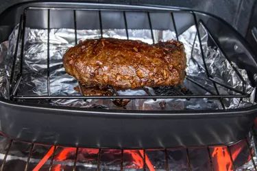 How to Cut a Tri Tip Roast Oven Roasted Tri Tip, Tri Tip Steak Recipes, Tri Tip Roast, Pork Sirloin Tip Roast, Cooking Tri Tip, Tip Roast, Roast In The Oven, Pork Sirloin, Tri Tip