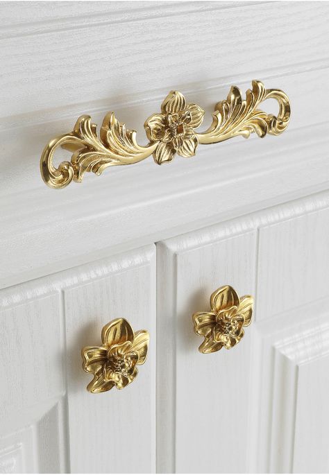 Flower Knobs, Wardrobe Door, Nordic Lights, Wardrobe Doors, Gold Handles, Drawer Pull Handles, Dream House Interior, Drawer Pull, Brass Handles