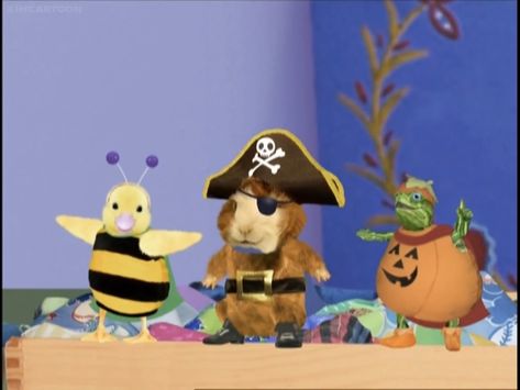 Wonder Pets In Halloween Costumes: Linny The Guinea Pig Dressed As A Pirate 🏴‍☠️, Turtle Tuck Dressed As A Pumpkin 🎃 And Ming-Ming Duckling Dressed As A Bee 🐝 Franklin Cartoon, The Squad, Turtle Pumpkin, Franklin The Turtle, 2000s Memories, Cute Flower Drawing, Wonder Pets, Miss You Guys, Kids Tv Shows