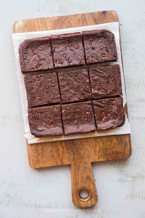 Flourless Adzuki Bean/Red Bean Brownies Adzuki Bean Brownies, Red Beans Dessert Recipe, Red Bean Dessert Recipes, Red Bean Brownies, Red Bean Paste Desserts, Adzuki Bean Recipes, Beans Brownies, Adzuki Bean Recipe, Regular Brownies