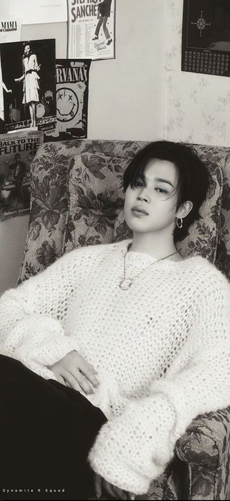 Jimin Pictures, Jimin Selca, Elle Korea, J Pop, Park Jimin Bts Wallpaper, Jimin Fanart, Jimin Wallpaper, Perfect Boy, Park Jimin Bts