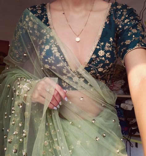 Store no.6 (@storeno.6) posted on Instagram • Feb 6, 2021 at 5:56pm UTC Georgette Dresses, Saree Jackets, Blouse Lehenga, Sari Design, Fashionable Saree Blouse Designs, Saree Lehenga, Wedding Blouse Designs, Indian Saree Blouse, Indian Saree Blouses Designs