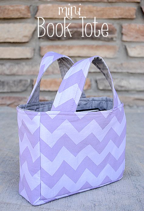 Mini Book Tote Tutorial Scripture Case, Tote Tutorial, Book Tote Bag, Bag Sewing, Mini Book, Mini Tote Bag, Bag Patterns To Sew, Tote Pattern, Sewing Projects For Beginners