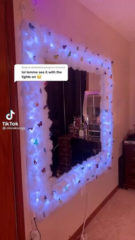 Diy Room Decor From Stuff At Home, Room Idea Decoration, Diy At Home Projects, Neon Lighting Bedroom, Lavender Bedroom Decor Ideas, Tiny Room Storage Ideas Bedrooms, Cute Mirrors Diy, Mirror Pics Led Lights, Decorating A Mirror Frame