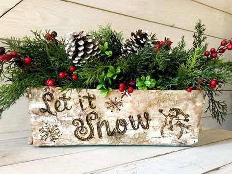 Let it snow! Don't you think birch bark and Christmas is a must? This snowman artwork is wood-burned onto the birch bark by hand.Create a wonderfully rustic centerpiece for your holiday table! #boutiquebarnonesty Christmas Greenery Arrangements, Wood Box Decor, Flower Arrangement Supplies, Birch Vase, Rustic Table Centerpieces, Box Centerpiece, Moose Decor, Greenery Centerpiece, Christmas Flower Arrangements