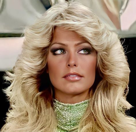 Southern Belle Hair, 70s Style Hair, Farah Fawcett Hair, Farrah Fawcet, Blonde Layered Hair, Black Hair Dye, Blonde Layers, Teased Hair, Cool Blonde Hair