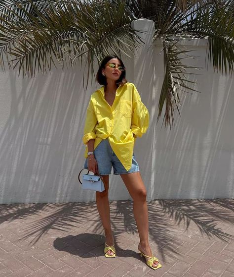 Summer Brunch Outfits, Casual Brunch Outfit, Summer Brunch Outfit, Alexandra Pereira, Brunch Outfits, Thrift Store Outfits, Brunch Fashion, Summer Brunch, Yellow Shirt