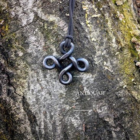 Viking looped square pendant valknute . . . . #viking #vikings #vikingjewelry #ironjewelry #ironworks #metalwork #metalworks #metalworkshop… Diy Viking Jewelry, Pendant Knot, Viking Knot, Iron Necklace, 6th Anniversary Gifts, Old Symbols, Iron Jewelry, Celtic Pendant, Iron Pendant