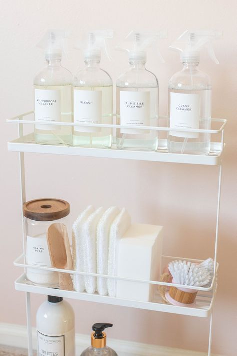 Bathroom Cart, Cleaning Cart, Teresa Caruso, Cleaning Caddy, Cleaning Organization, Cleaning Supplies Organization, Bathroom Cleaning Supplies, House Organisation, Residential Cleaning