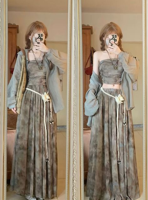 Salvagepunk Outfit, Fantasy Fashion Casual, Elven Outfits Casual, Solar Punk Aesthetic Outfits, Fantasy Summer Outfits, Elven Aesthetic Clothes, Ethereal Fashion Aesthetic, Musician Outfits Women, Solar Punk Aesthetic Fashion